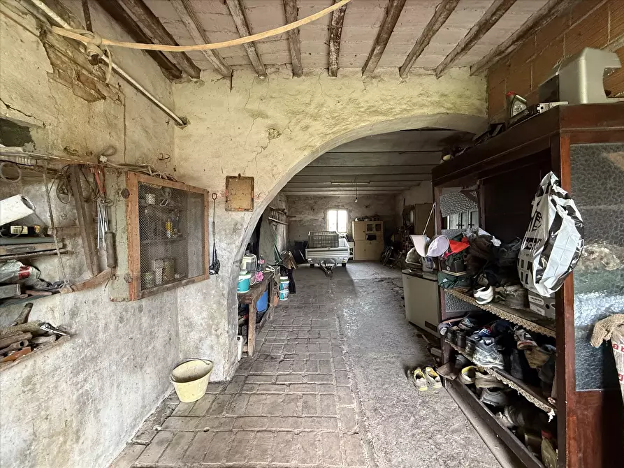 Immagine 5 di Rustico / casale in vendita  a Castiglione Del Lago