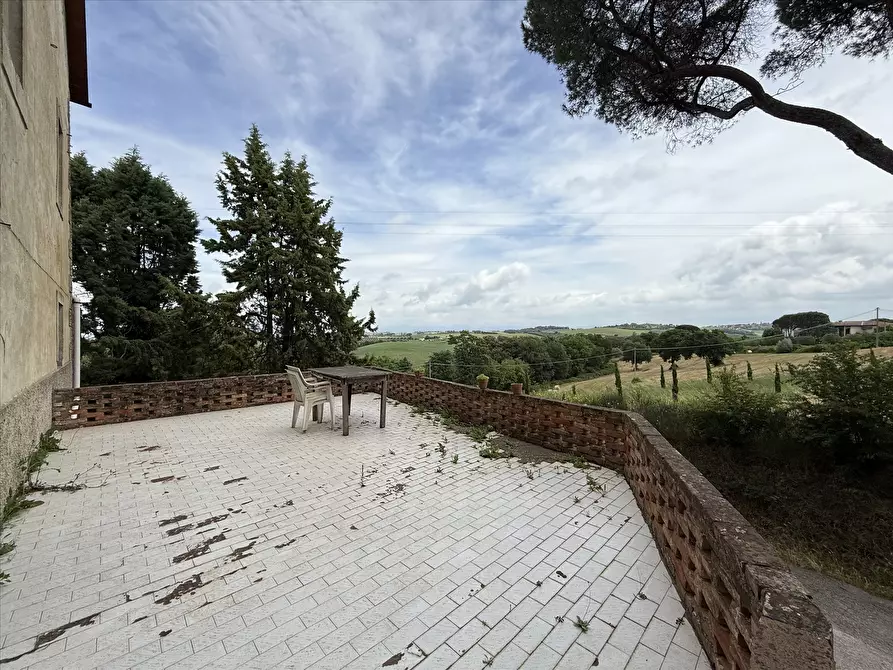 Immagine 6 di Rustico / casale in vendita  a Castiglione Del Lago