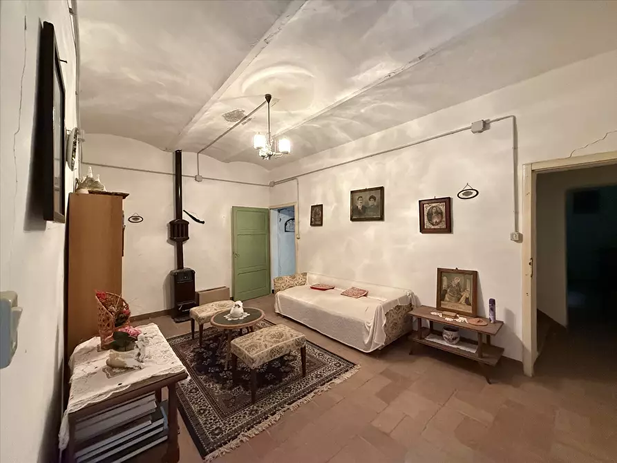 Immagine 8 di Rustico / casale in vendita  a Castiglione Del Lago