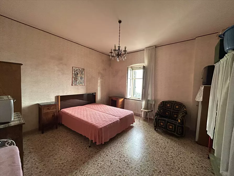 Immagine 7 di Rustico / casale in vendita  a Castiglione Del Lago