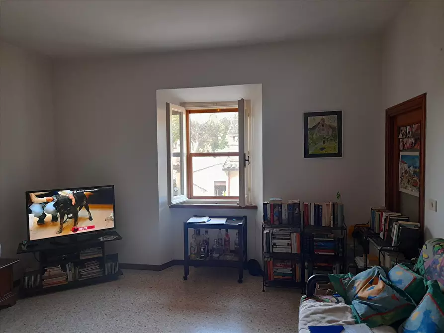 Immagine 5 di Porzione di casa in vendita  in Località Levate, 10 a Tuoro Sul Trasimeno