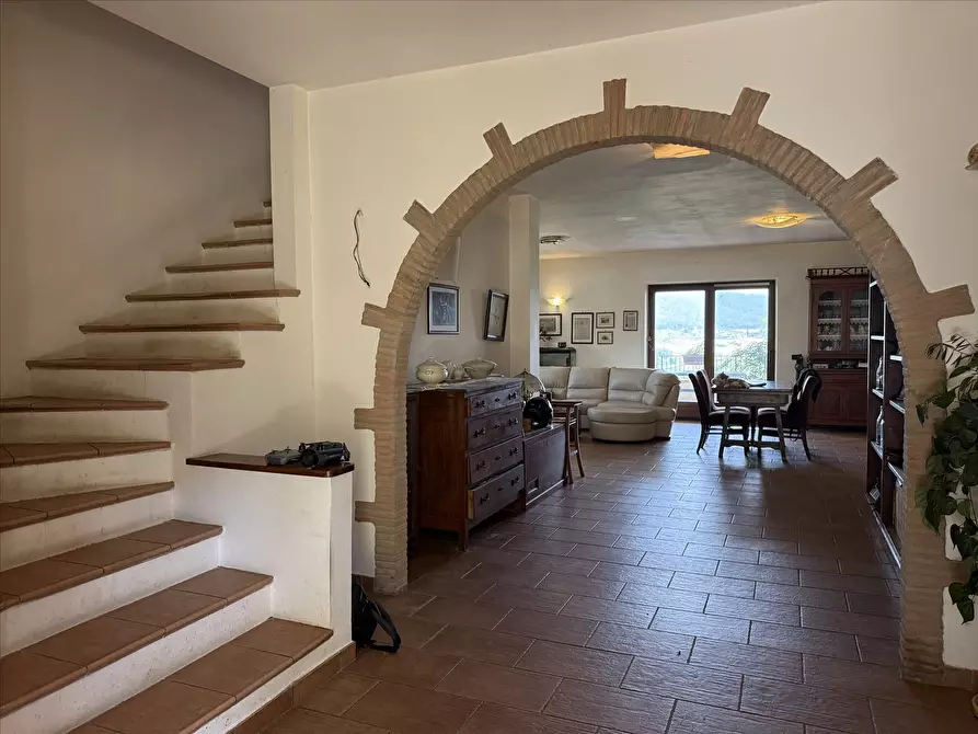 Immagine 6 di Villa in vendita  a Magione