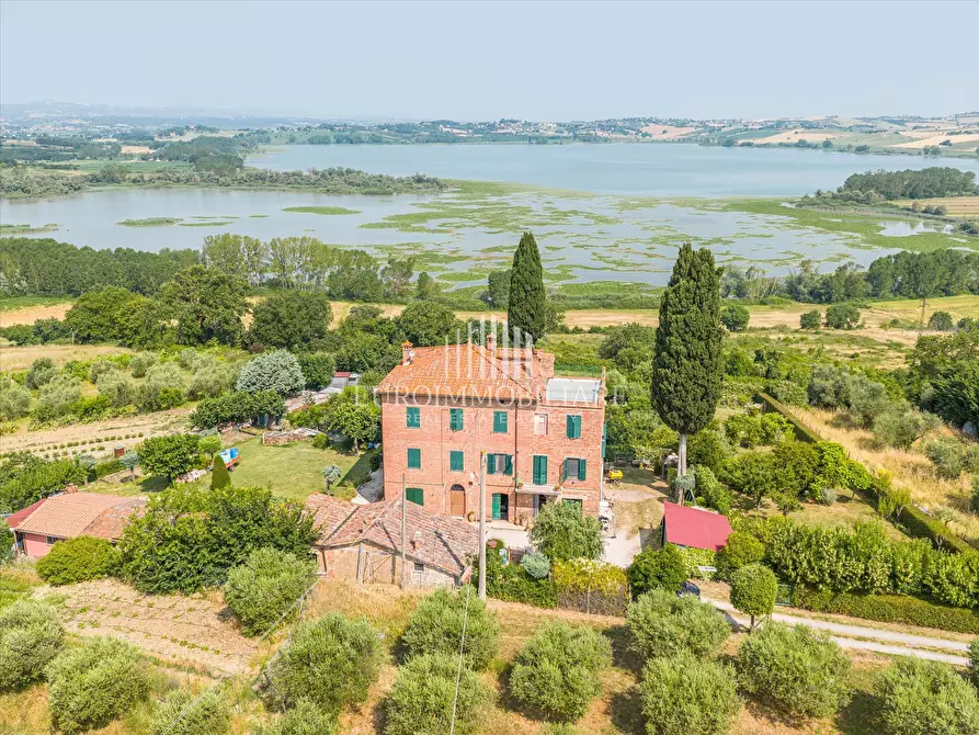 casa indipendente in vendita a Castiglione del Lago