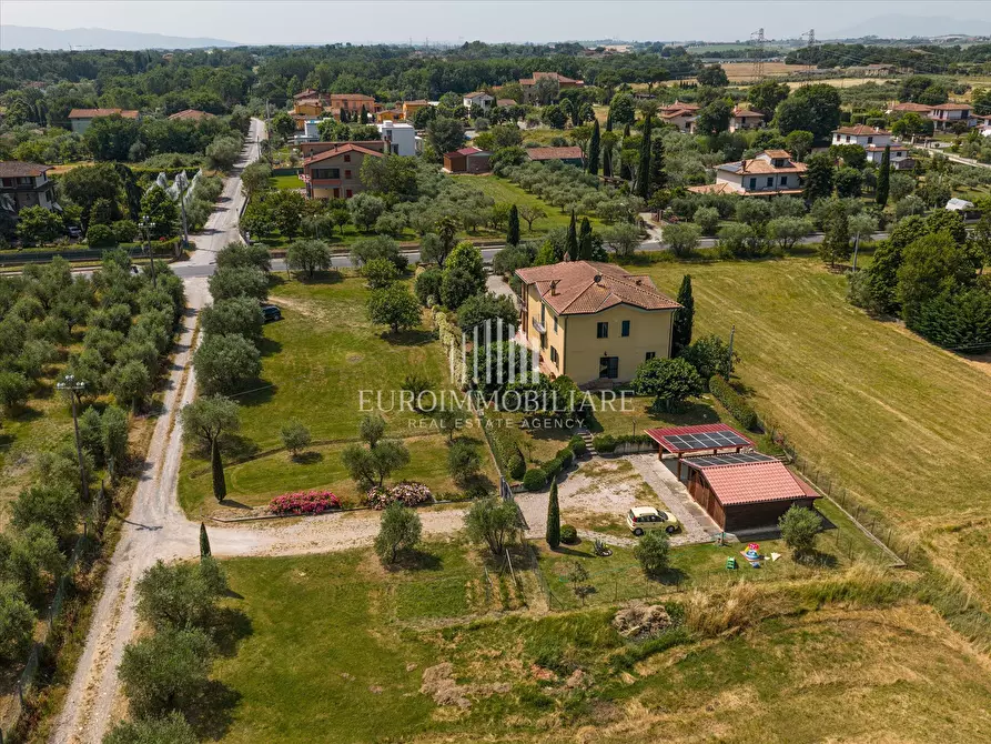 Immagine 5 di Villa in vendita  in Via Giuseppe Garibaldi, 7 a Castiglione Del Lago