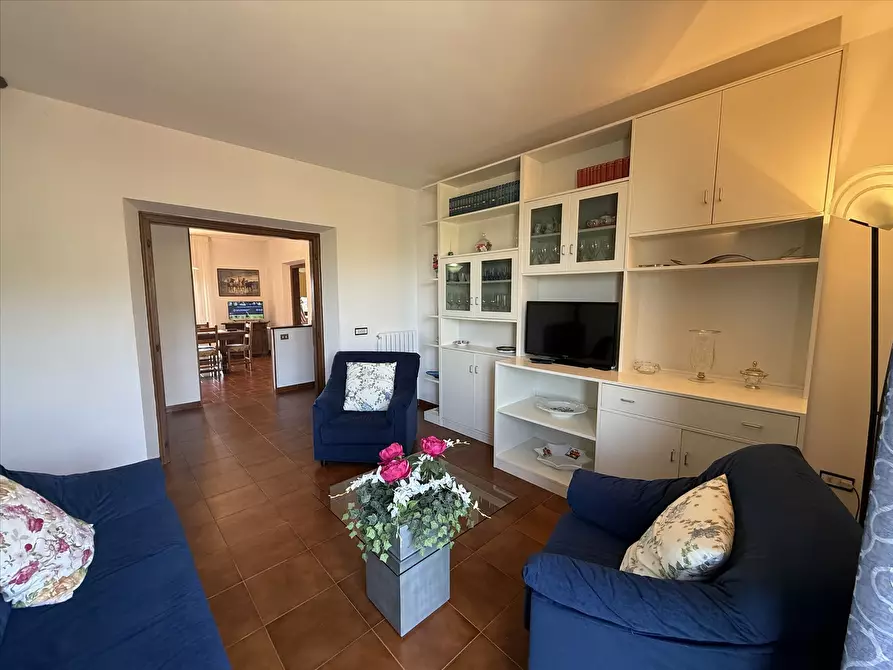 Immagine 3 di Appartamento in vendita  in Località Cellaio, 12 a Castiglione Del Lago