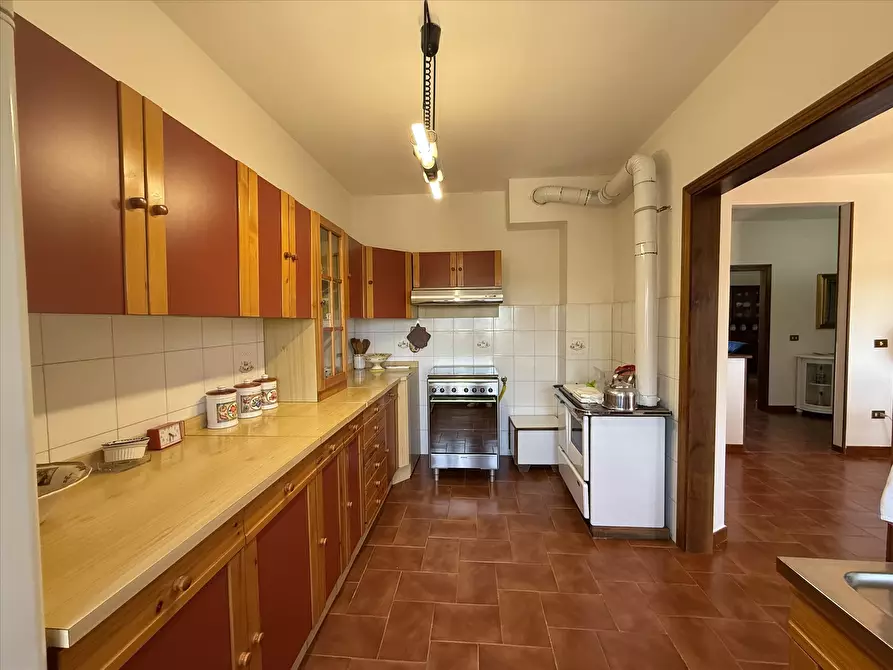 Immagine 7 di Appartamento in vendita  in Località Cellaio, 12 a Castiglione Del Lago