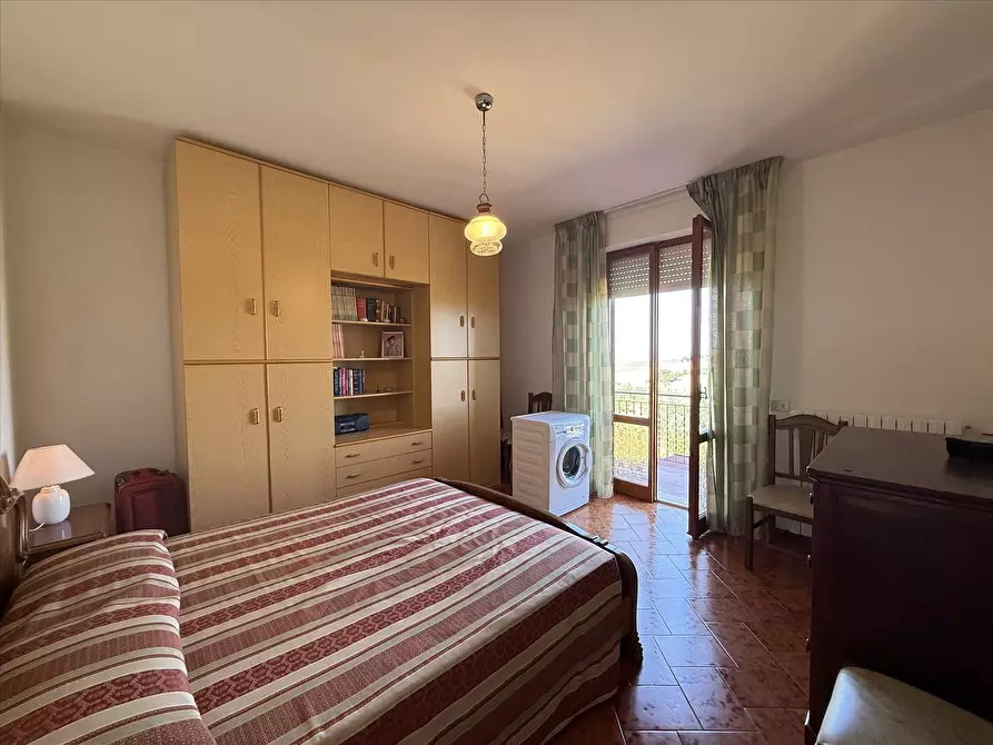 Immagine 9 di Appartamento in vendita  in Località Cellaio, 12 a Castiglione Del Lago