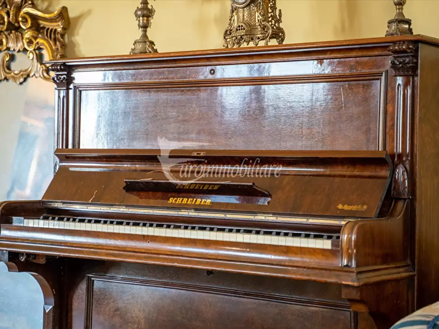 Immagine 9 di Azienda agricola in vendita  in Via XXV Aprile, 11 a Castiglione Del Lago