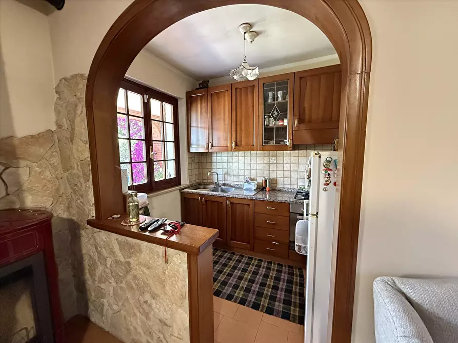 Immagine 10 di Porzione di casa in vendita  in Località Croce, 15 a Castiglione Del Lago