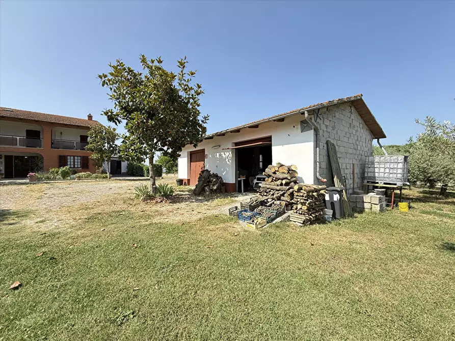 Immagine 3 di Porzione di casa in vendita  in Località Croce, 15 a Castiglione Del Lago