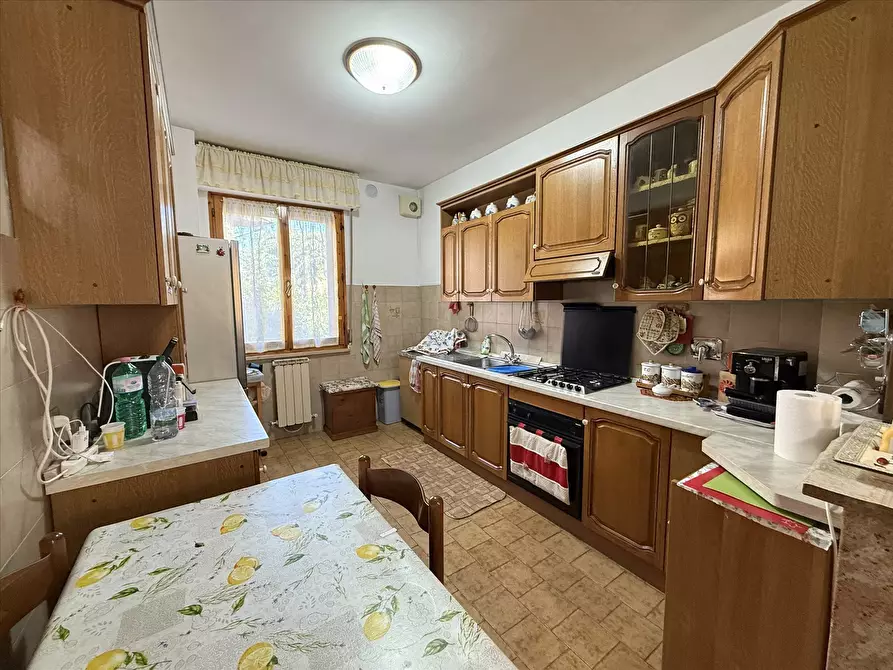 Immagine 3 di Appartamento in vendita  in Via Bruno Buozzi, 93 a Castiglione Del Lago