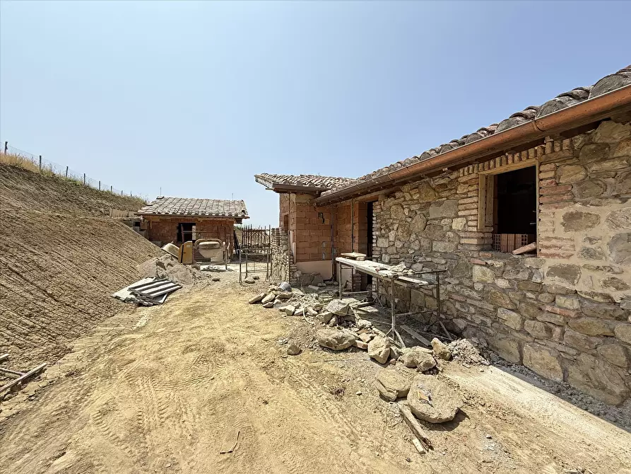 Immagine 5 di Rustico / casale in vendita  in Via Silvio Pellico, 1 a Castiglione Del Lago