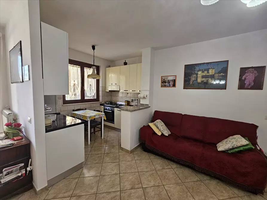 Immagine 2 di Appartamento in vendita  in Via Bruno Buozzi, 75 a Castiglione Del Lago