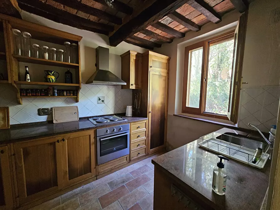 Immagine 10 di Porzione di casa in vendita  in Località Lopi di Sopra, 38 a Castiglione Del Lago