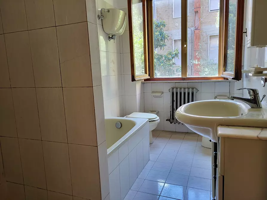 Immagine 9 di Appartamento in vendita  a Castiglione Del Lago