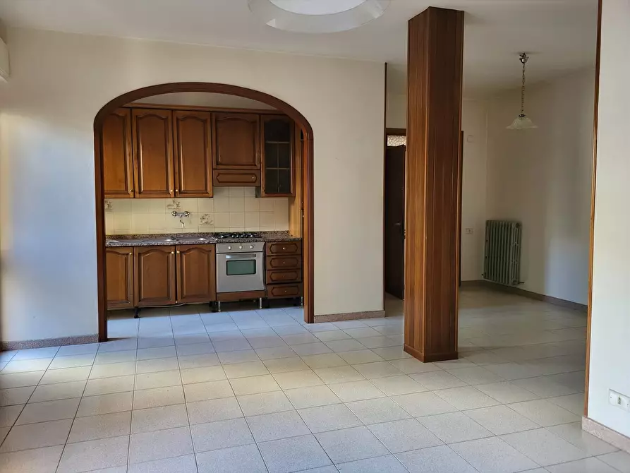 Immagine 4 di Appartamento in vendita  a Castiglione Del Lago