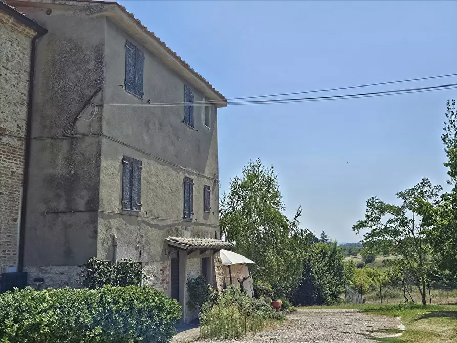 Immagine 3 di Porzione di casa in vendita  a Castiglione Del Lago