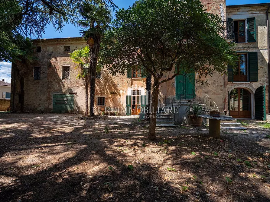 Immagine 5 di Villa in vendita  in Via C.B. Cavour, 37 a Castiglione Del Lago