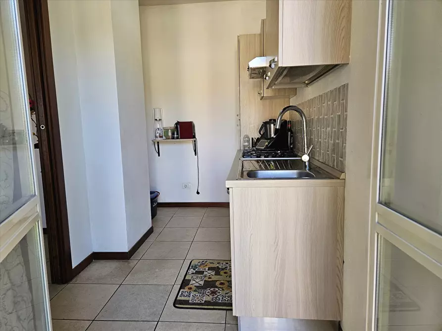 Immagine 5 di Appartamento in vendita  in Via Bruno Buozzi, 71 a Castiglione Del Lago