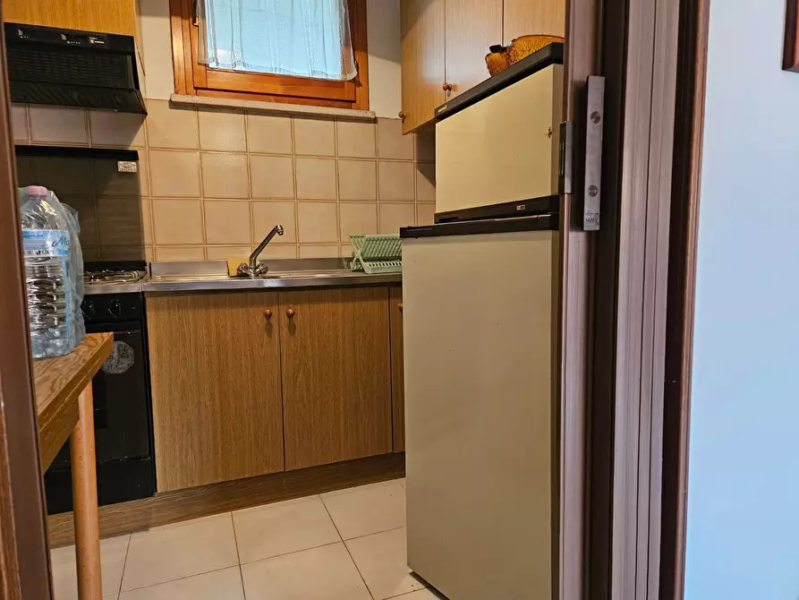 Immagine 5 di Appartamento in vendita  in Via della Liberta', 32 a Castiglione Del Lago