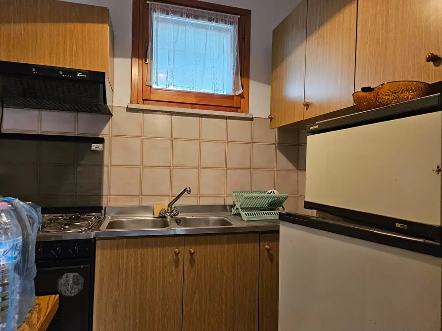 Immagine 6 di Appartamento in vendita  in Via della Liberta', 32 a Castiglione Del Lago