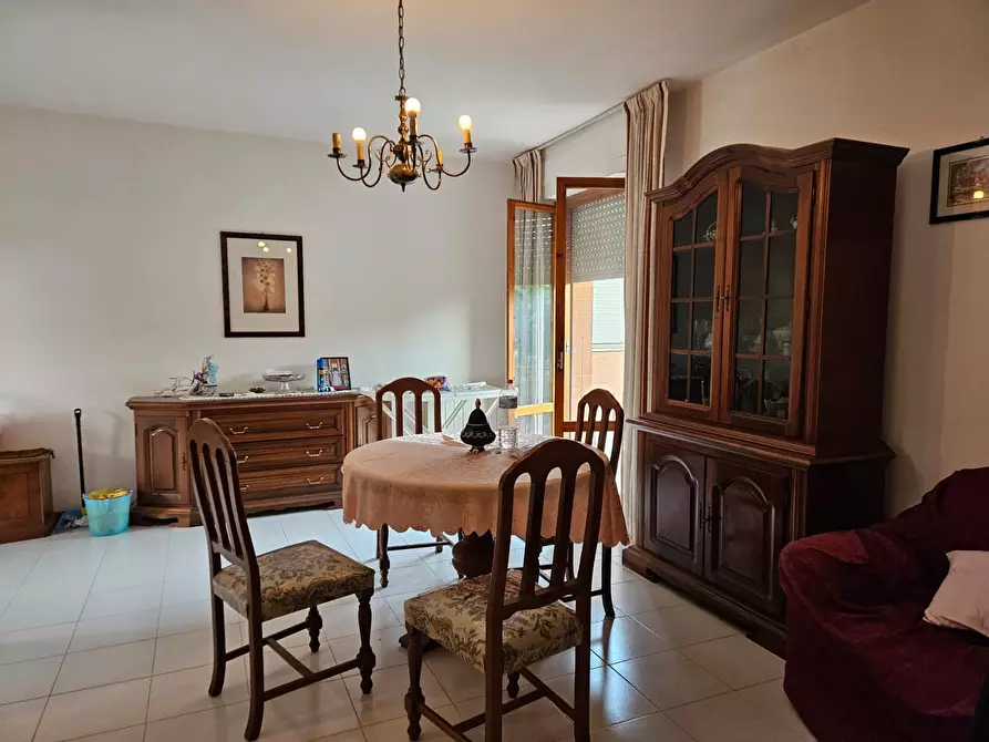 Immagine 7 di Appartamento in vendita  in Via della Liberta', 32 a Castiglione Del Lago