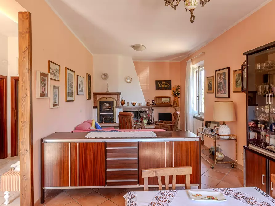 Immagine 10 di Casa indipendente in vendita  in Via Vittorio Emanuele, 43 a Castiglione Del Lago