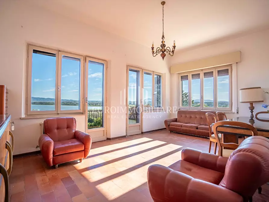 Immagine 9 di Villa in vendita  in Via Belvedere, 6 a Castiglione Del Lago