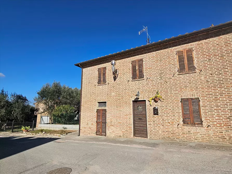Immagine 3 di Casa indipendente in vendita  in Località Frattavecchia, 54 a Castiglione Del Lago