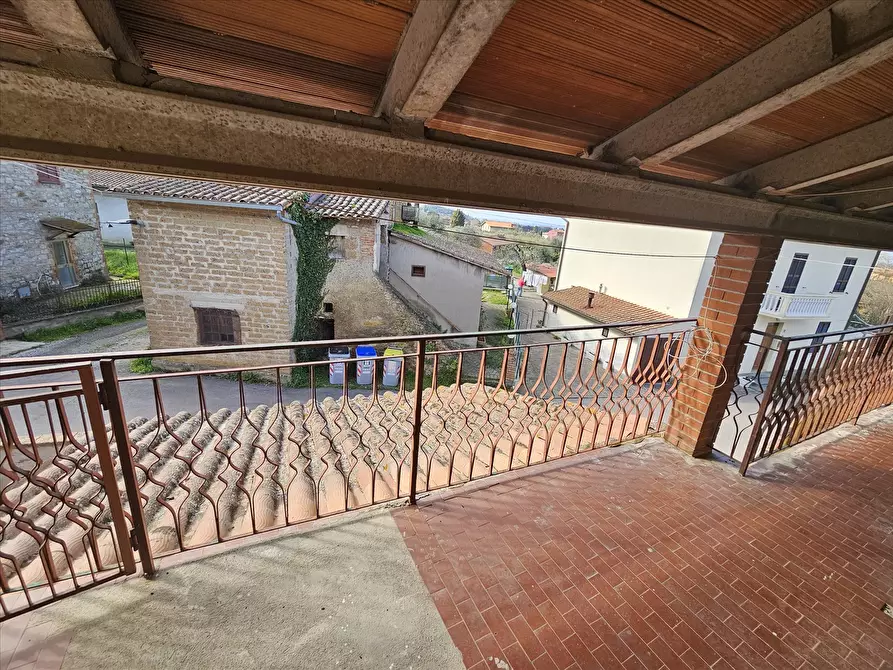 Immagine 3 di Porzione di casa in vendita  a Magione