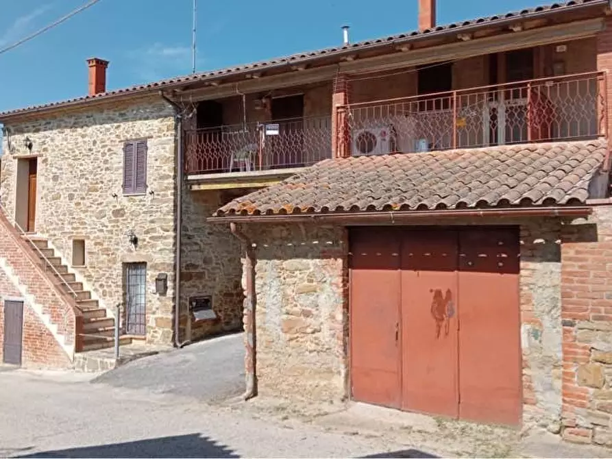 Immagine 4 di Porzione di casa in vendita  a Magione