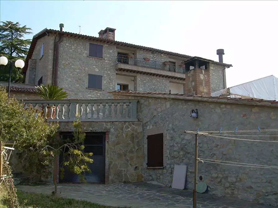 Immagine 5 di Rustico / casale in vendita  in Via Bruno Buozzi, 69 a Fabro