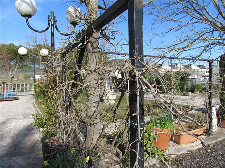 Immagine 3 di Albergo/B&B/Residence in vendita  in Strada Statale Trasimeno, 9 a Cortona