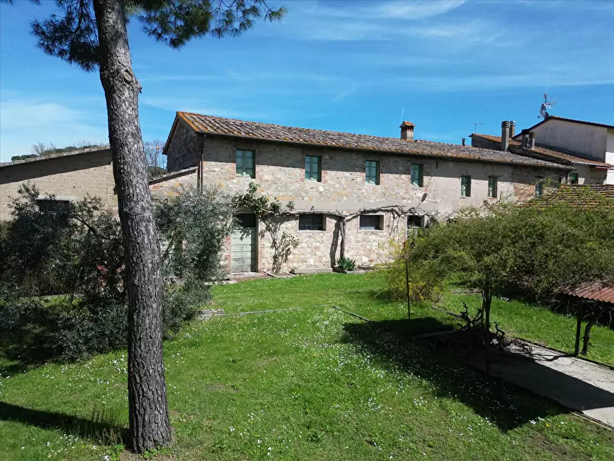 Immagine 10 di Porzione di casa in vendita  in Indirizzo non valido. a Castiglione Del Lago