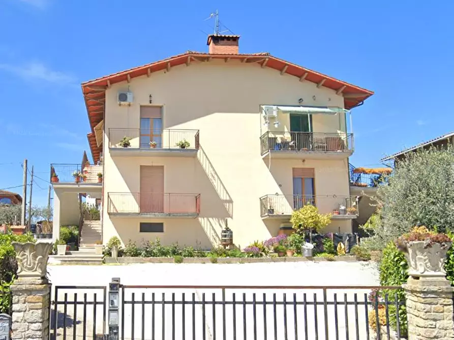 Immagine 1 di Porzione di casa in vendita  in Località Muffa, 30 a Castiglione Del Lago