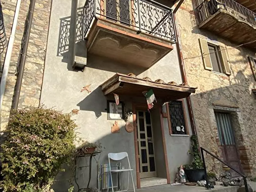Immagine 1 di Porzione di casa in vendita  in Via Bruno Buozzi, 69 a Castiglione Del Lago