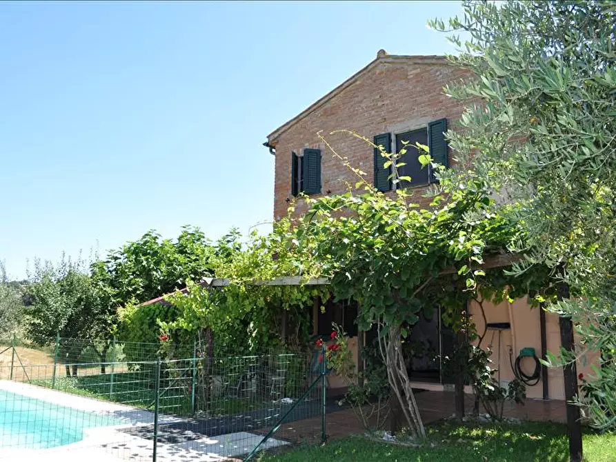Immagine 1 di Rustico / casale in vendita  a Castiglione Del Lago
