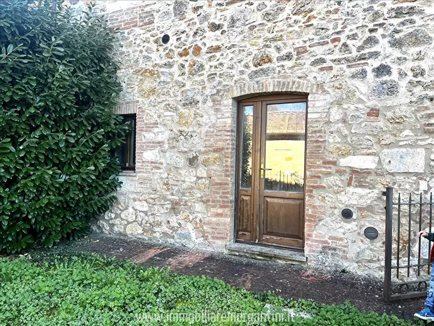 Immagine 1 di Casa indipendente in vendita  in Via di fuori 63 a Sarteano