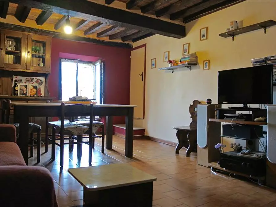 Immagine 1 di Appartamento in vendita  in Via S. Giovanni Bosco a Sarteano