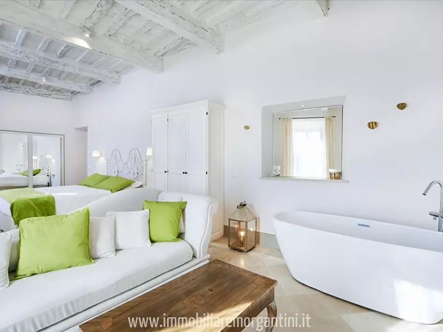 Immagine 9 di Immobile di prestigio in vendita  a Sarteano