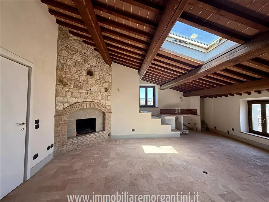 Immagine 1 di Appartamento in vendita  in Strada Statale 478 a Sarteano