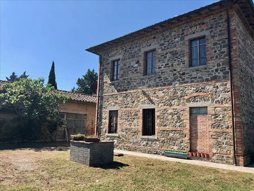 Immagine 3 di Rustico / casale in vendita  a Pienza