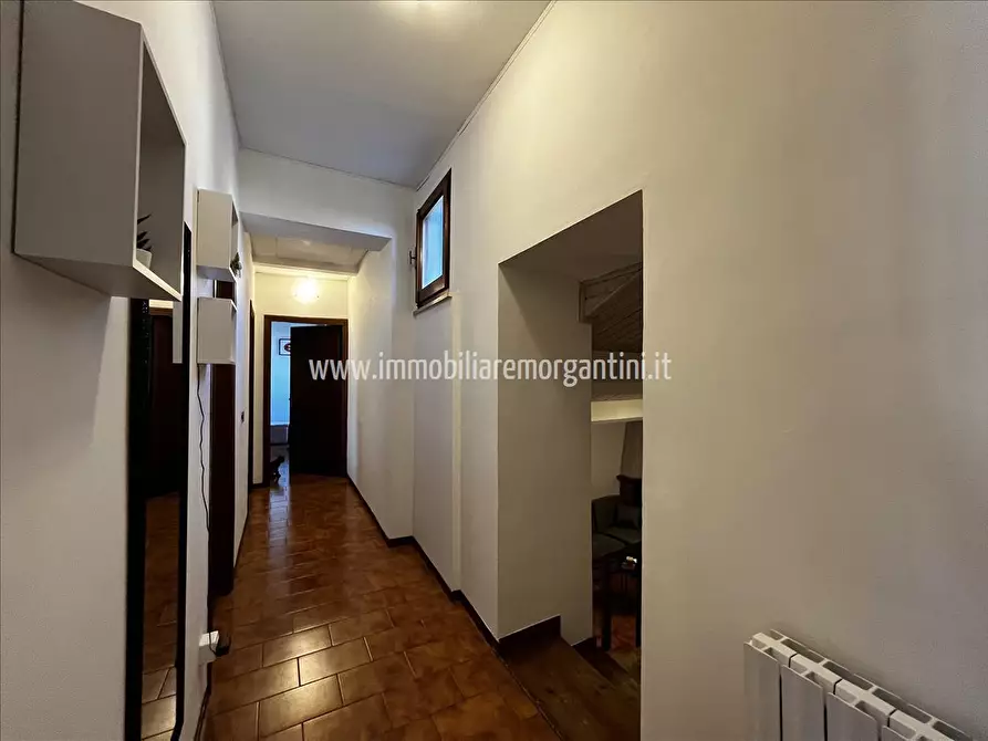 Immagine 10 di Appartamento in vendita  a Sarteano