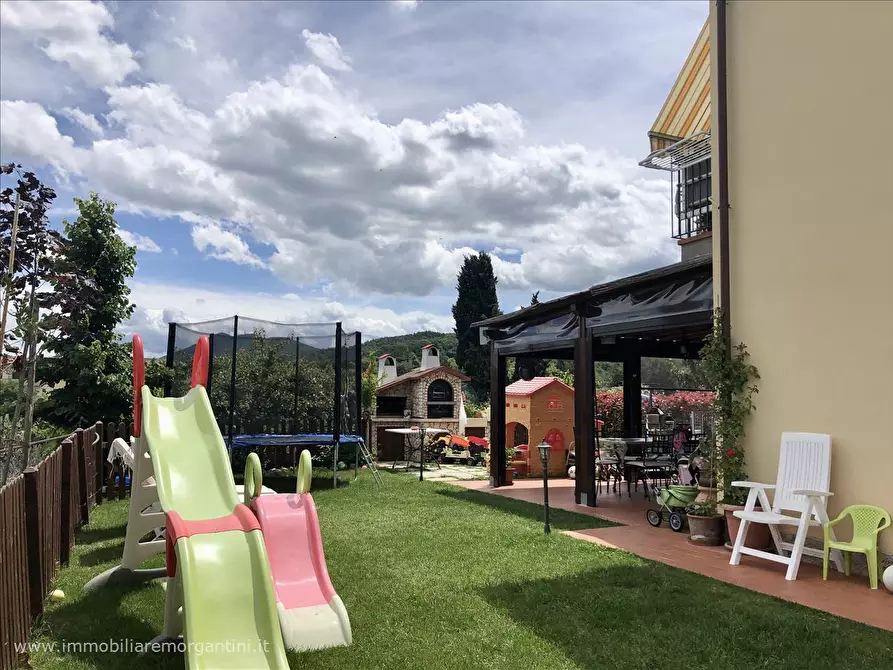 Immagine 9 di Villetta a schiera in vendita  a Sarteano