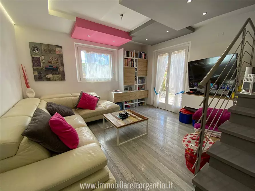 Immagine 2 di Villetta a schiera in vendita  a Sarteano