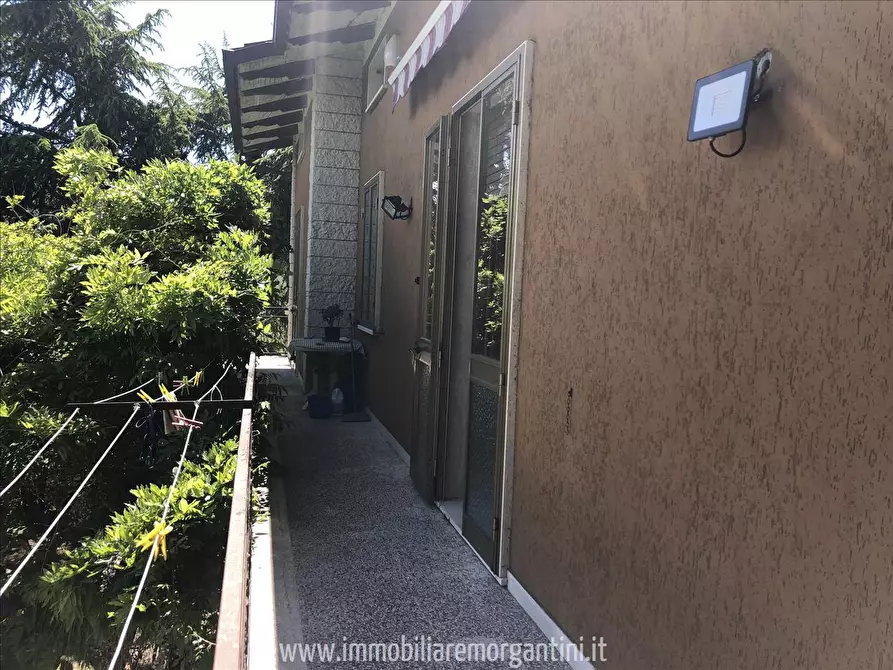 Immagine 10 di Villa in vendita  a Sarteano