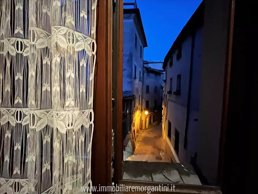 Immagine 7 di Appartamento in vendita  in piazza XXVI giugno a Sarteano