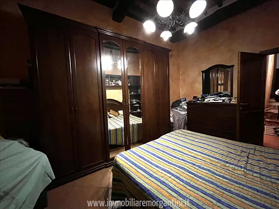 Immagine 10 di Appartamento in vendita  in piazza XXVI giugno a Sarteano