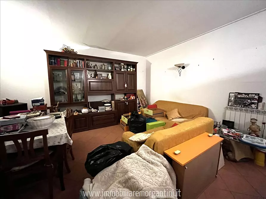 Immagine 2 di Appartamento in vendita  in piazza XXVI giugno a Sarteano