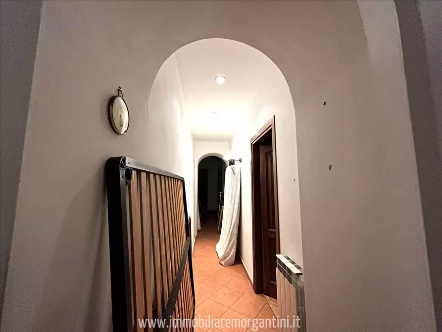 Immagine 4 di Appartamento in vendita  in piazza XXVI giugno a Sarteano